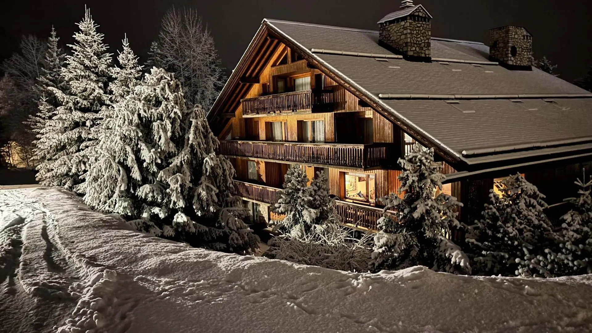 Meribel, Appartement En Duplex Ski Aux Pieds Refait A Neuf Les Allues